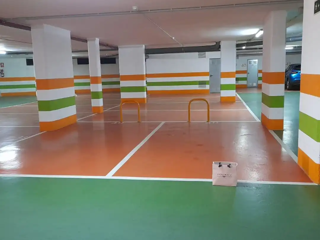 Parkplatz von Garage zur Miete in Sanxenxo mit Alarm
