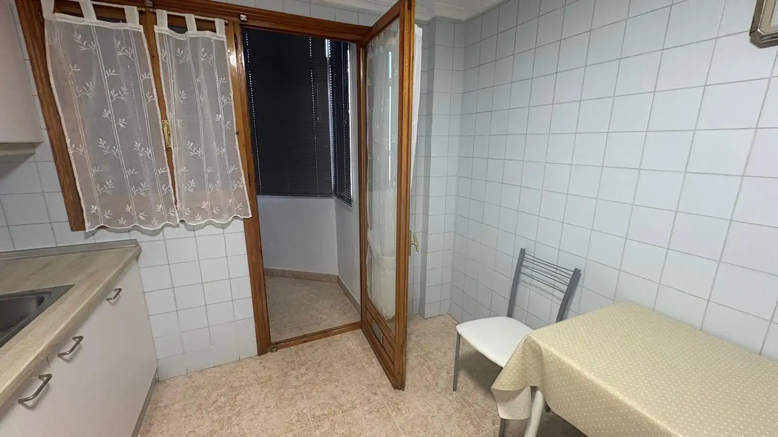 Flat for rent in Calle CORREDERA, Almansa