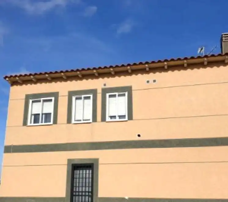 Vista exterior de Casa o xalet en venda en Barajas de Melo amb Aire condicionat, Calefacció i Jardí privat