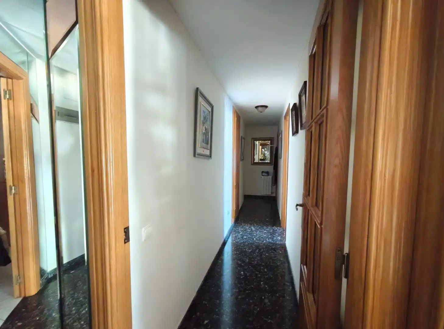 Flat for sale in Valencia  with Air Conditioner, Furnished and Oven