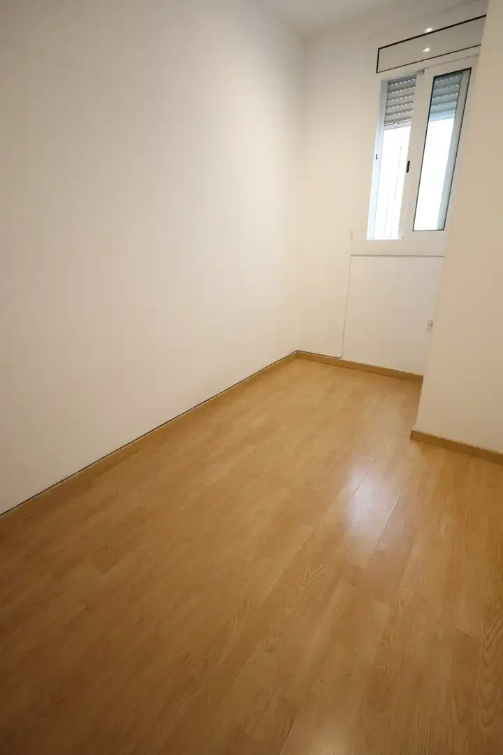 Flat for sale in Barcelona  with Balcony