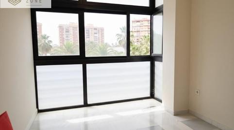 Foto 4 de Piso de alquiler en Calle Walt Whitman, La Unión - Cruz de Humilladero - Los Tilos, Málaga Capital