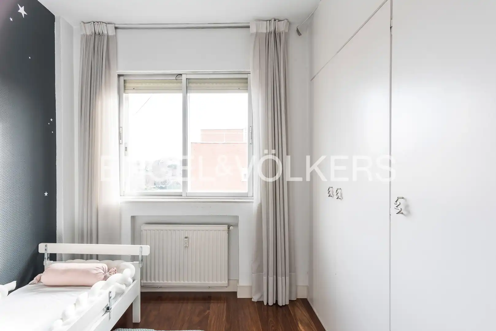 Bedroom of Flat for sale in Madrid  with Air Conditioner, Heating and Parquet flooring