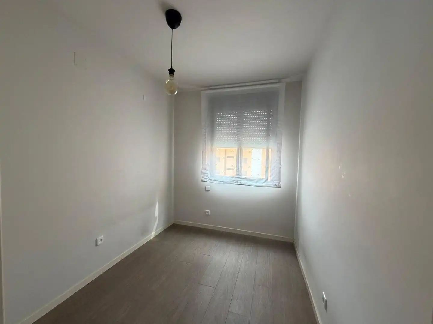 Habitación de Piso de alquiler en Alcobendas con Aire acondicionado, Calefacción y Piscina comunitaria