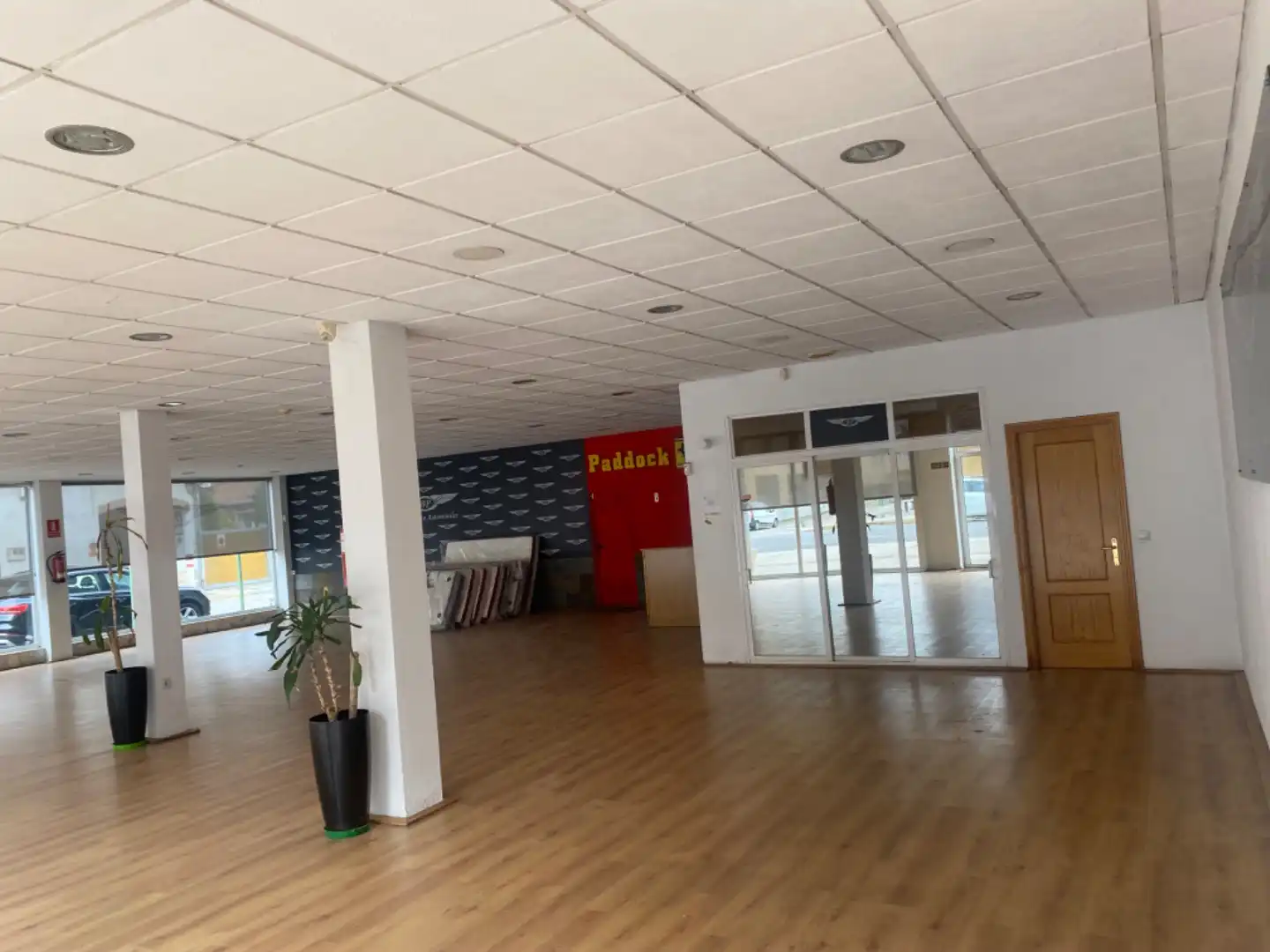 Geschaftsraum zur Miete in Ponferrada mit Klimaanlage und Parkett