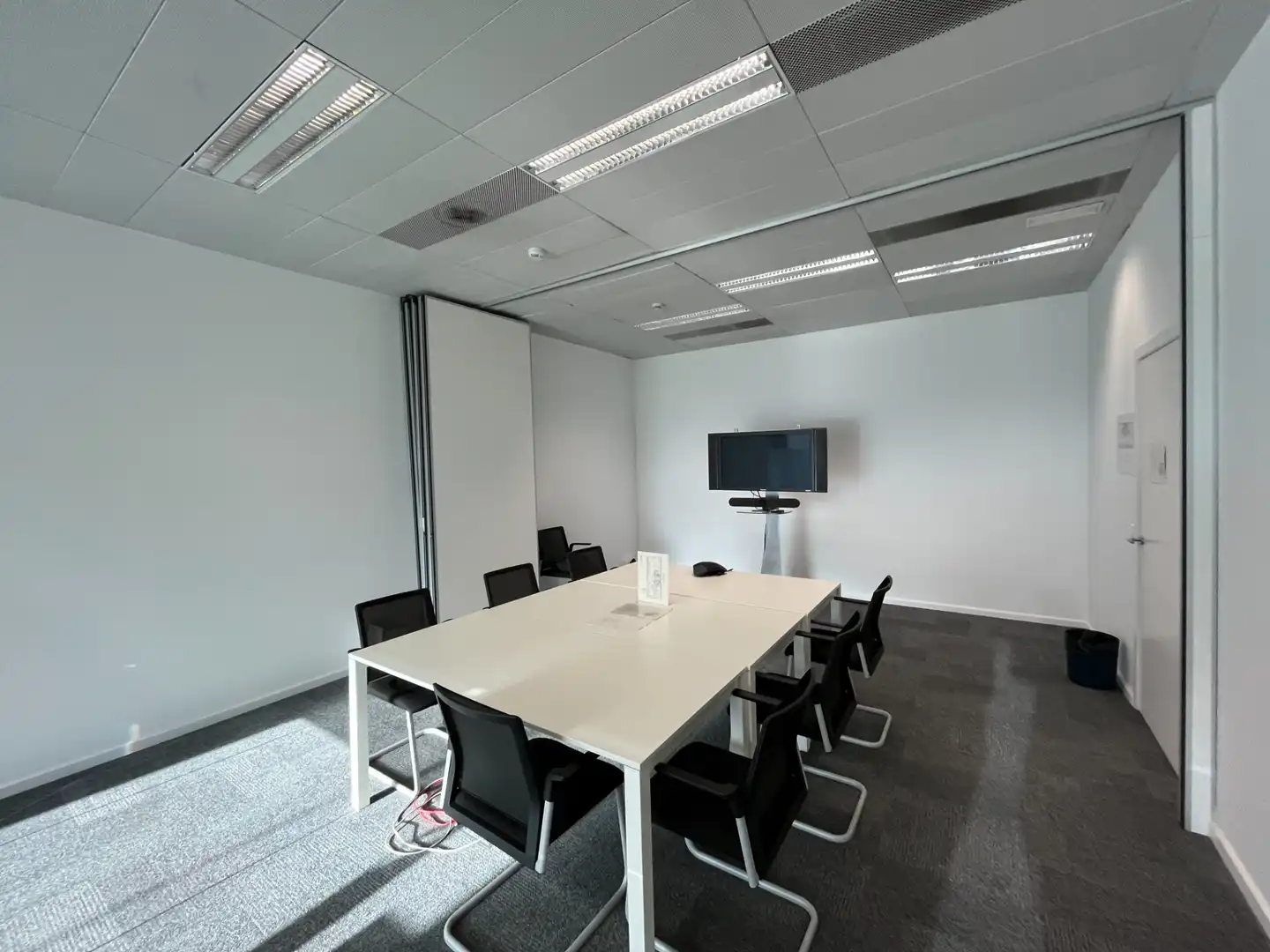 Office for rent in L'Hospitalet de Llobregat  with Air Conditioner, Heating and Terrace