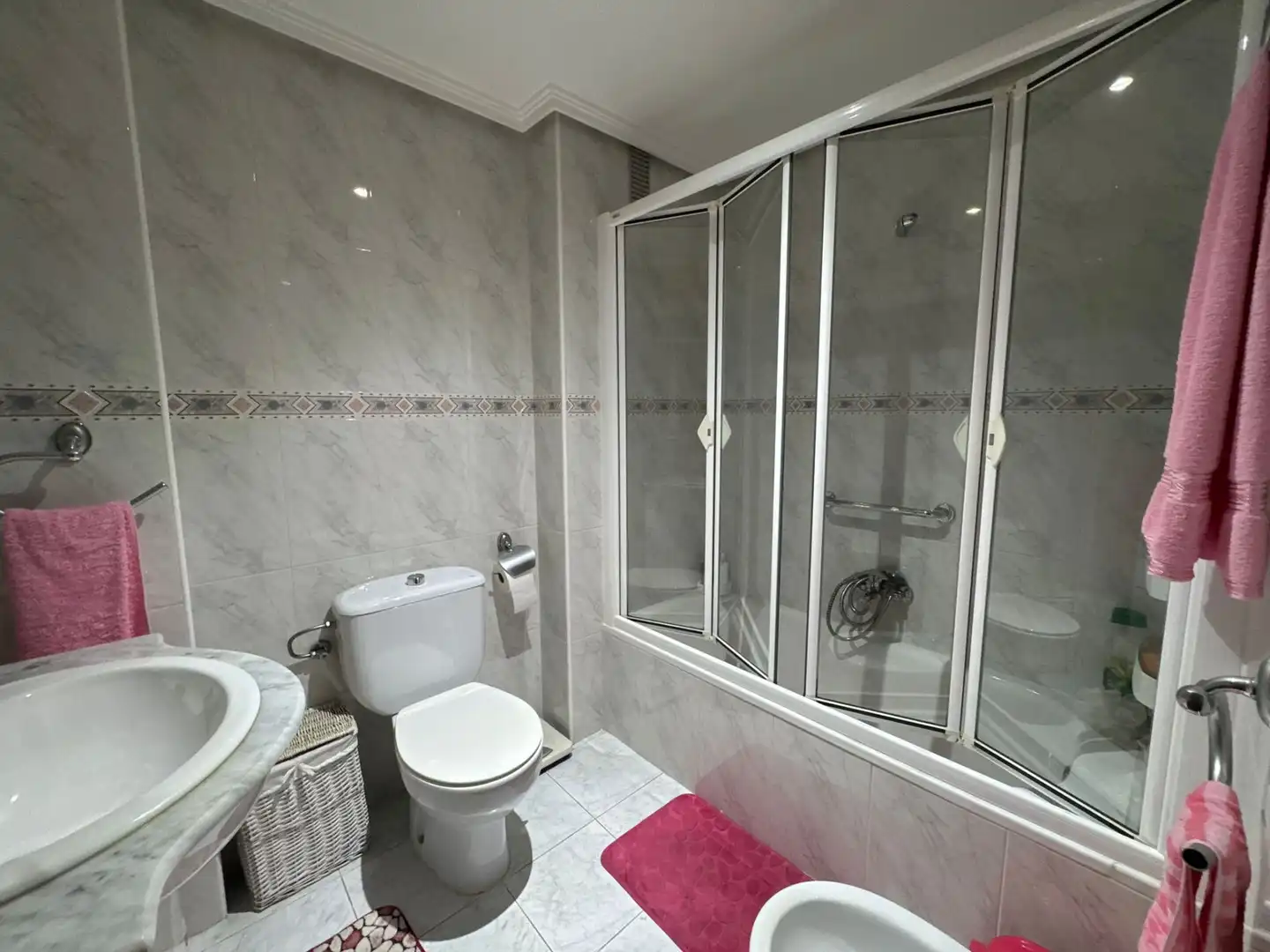 Baño de Piso en venta en Benavente con Calefacción y Amueblado