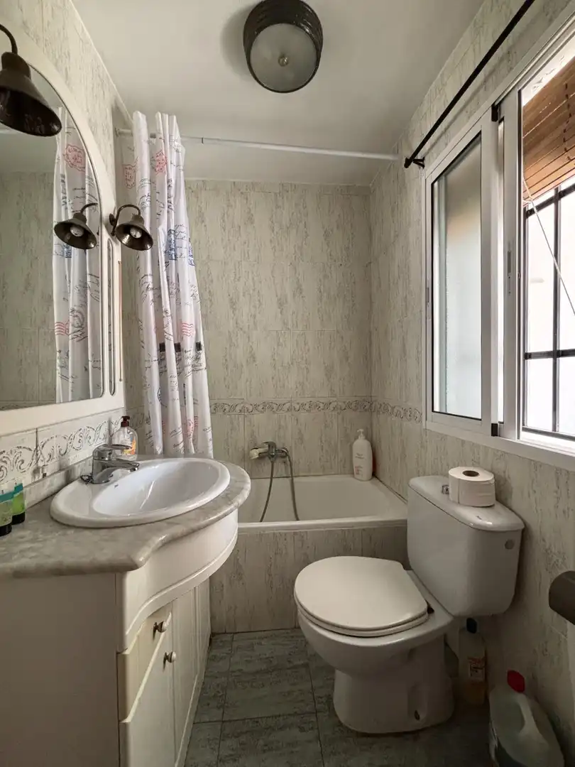 Baño de Piso en venta en Antequera con Aire acondicionado, Trastero y Balcón
