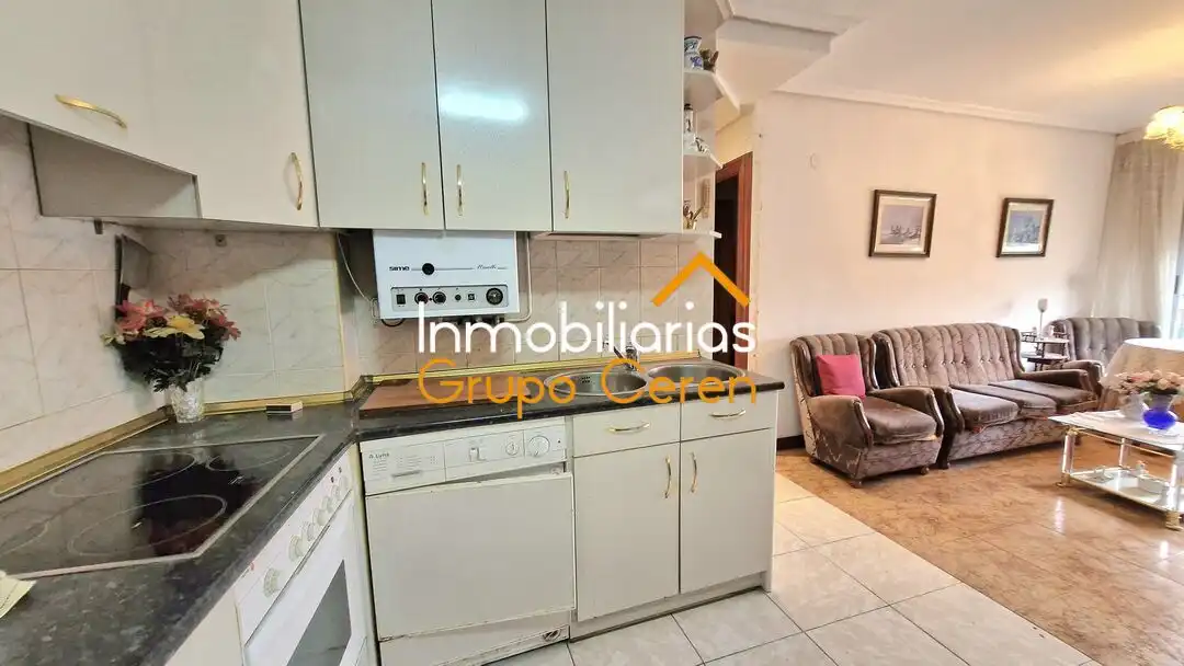 Vista exterior de Piso en venta en Castañares de Rioja con Calefacción, Terraza y Trastero