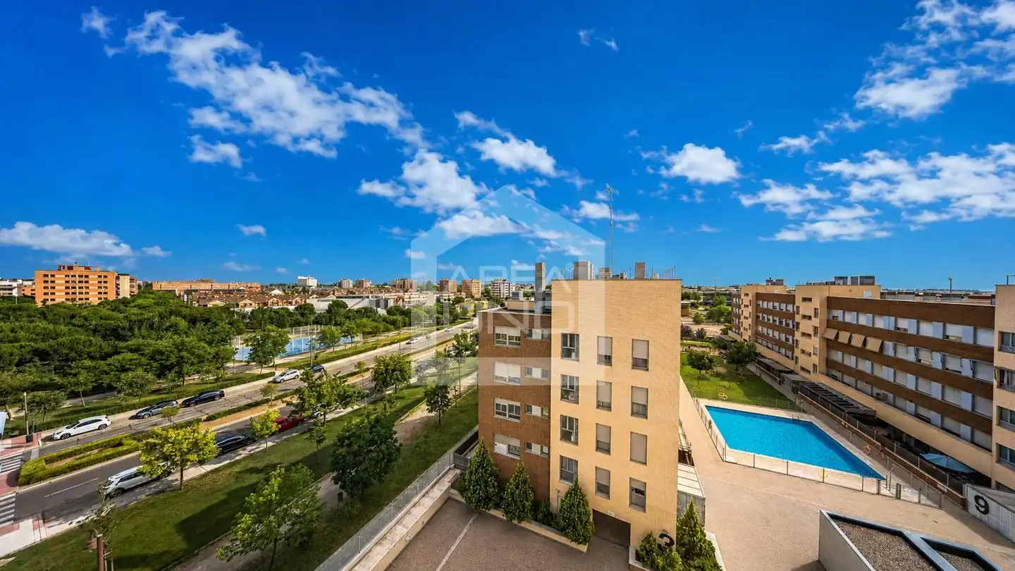 Exterior view of Flat for rent in Fuenlabrada  with Air Conditioner, Heating and Storage room