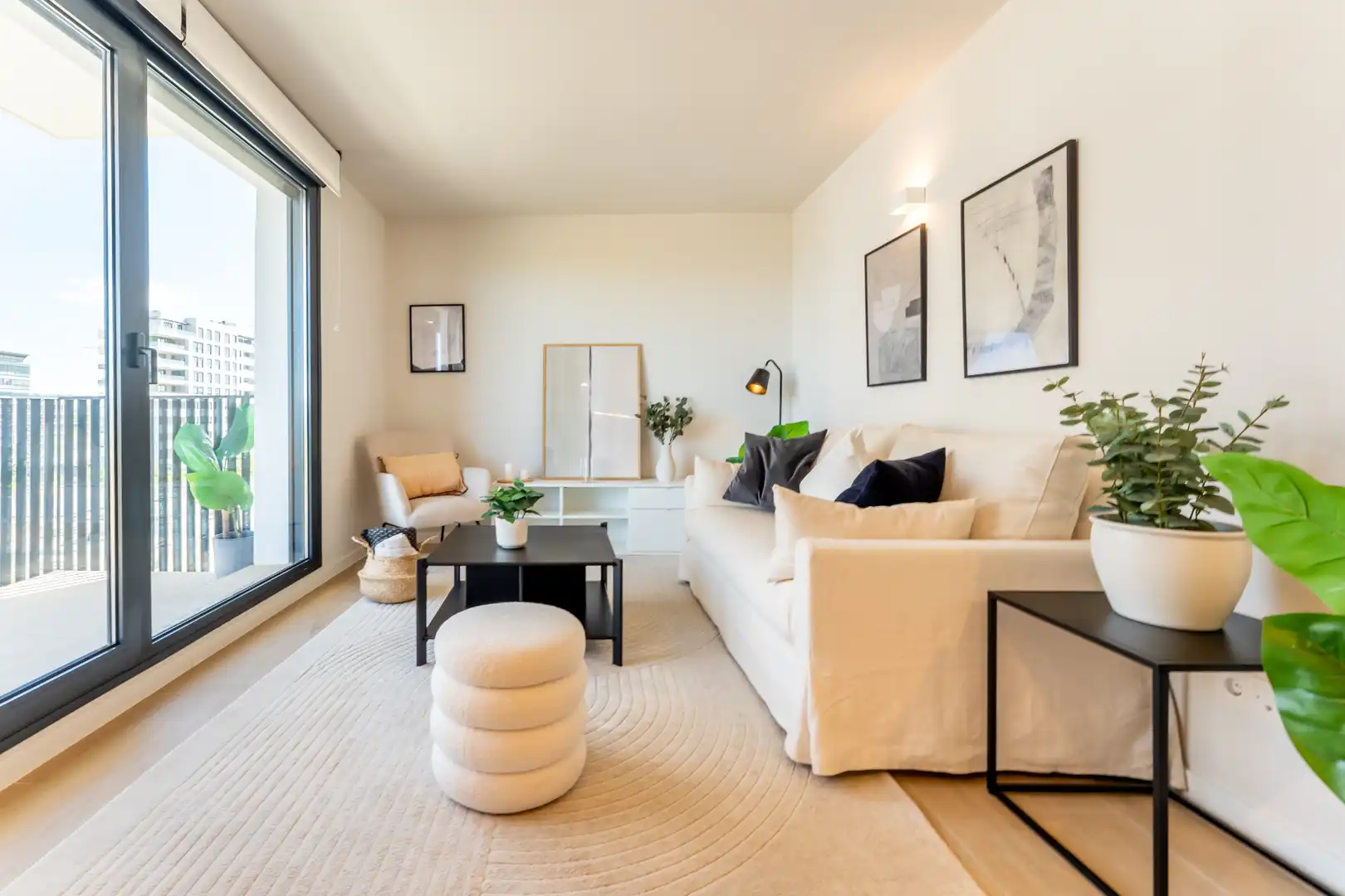 Living room of Flat for rent in Alcalá de Henares  with Air Conditioner, Private garden and Terrace