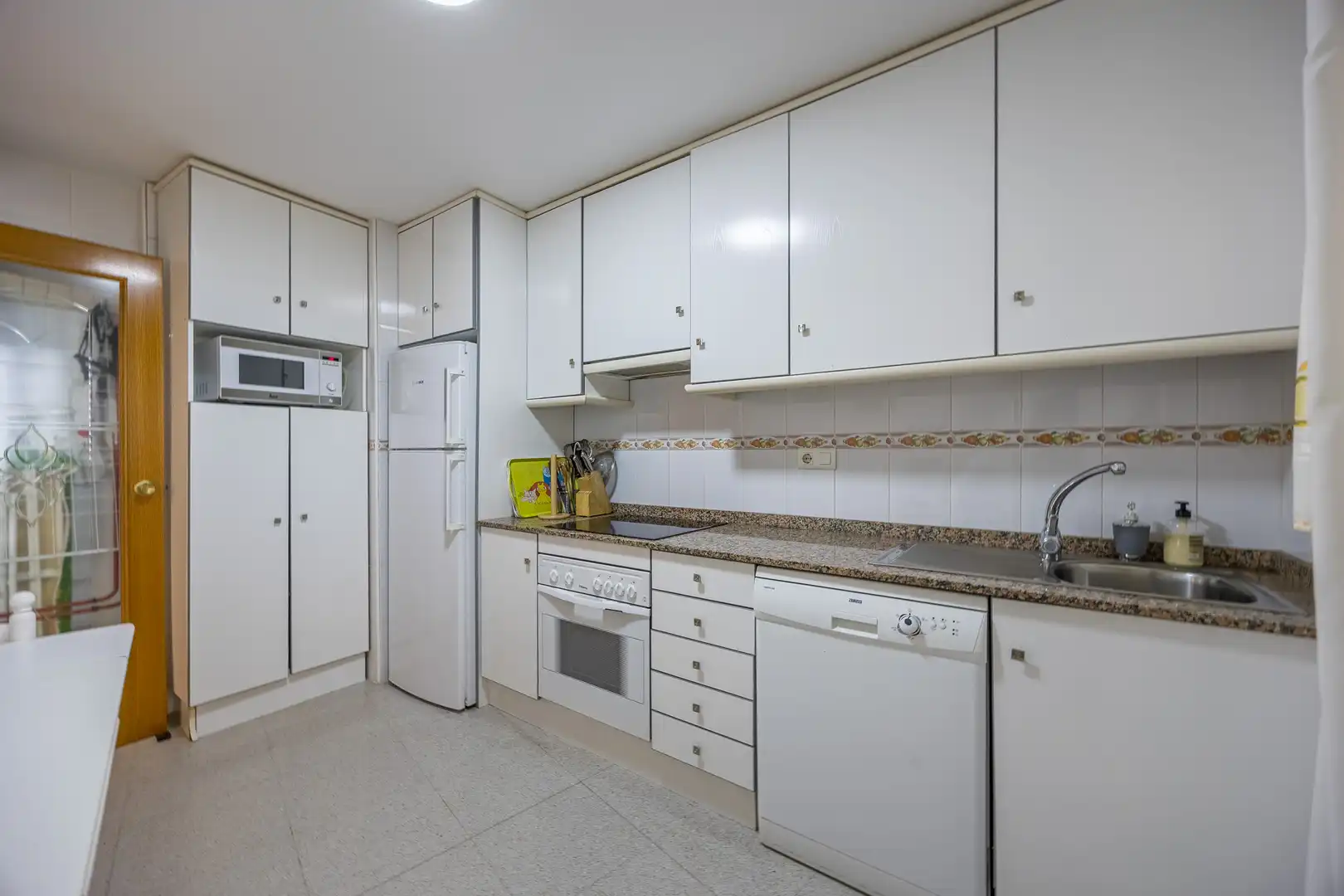 Flat with pool for sale in Playa de Poniente, imagen 23