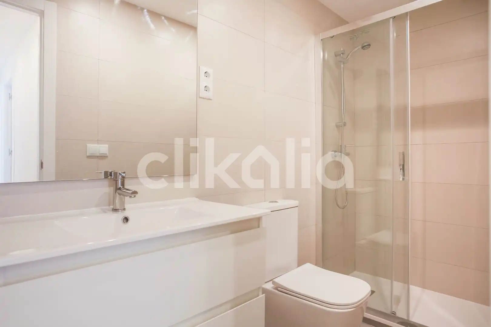 Baño de Piso de alquiler en Móstoles con Calefacción