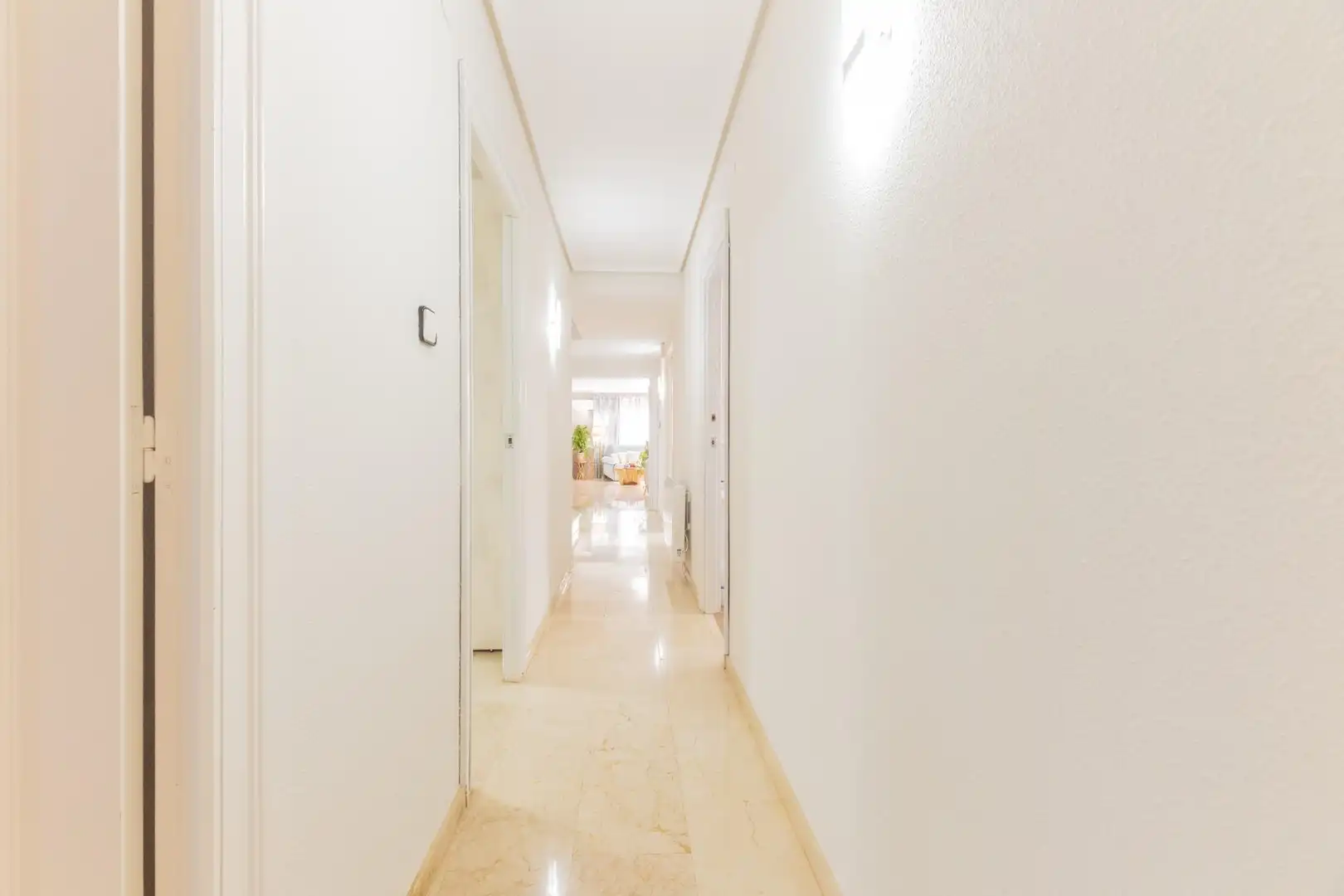 Casa o xalet en venda en Requena amb Jardí privat, Terrassa i Piscina