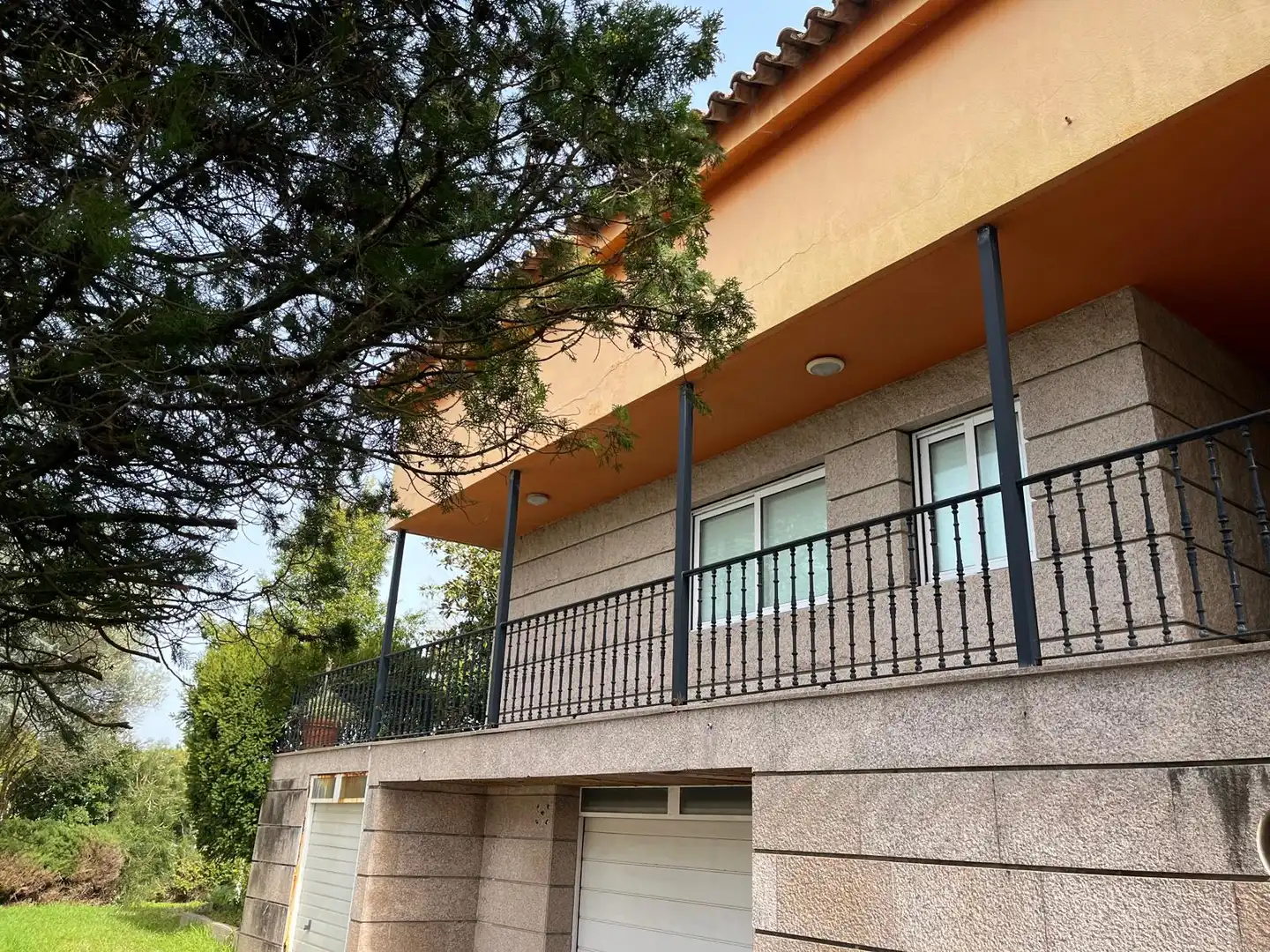 Exterior view of Houses for sale in Vigo   with Private garden, Terrace and Swimming Pool