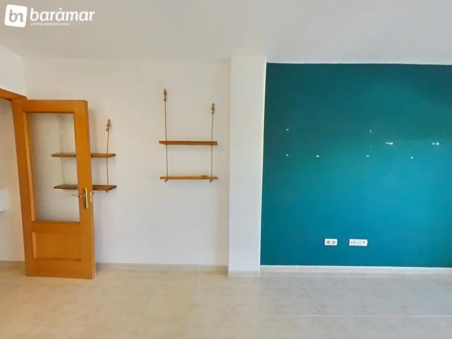 Habitación de Apartamento en venta en El Vendrell con Terraza y Piscina comunitaria