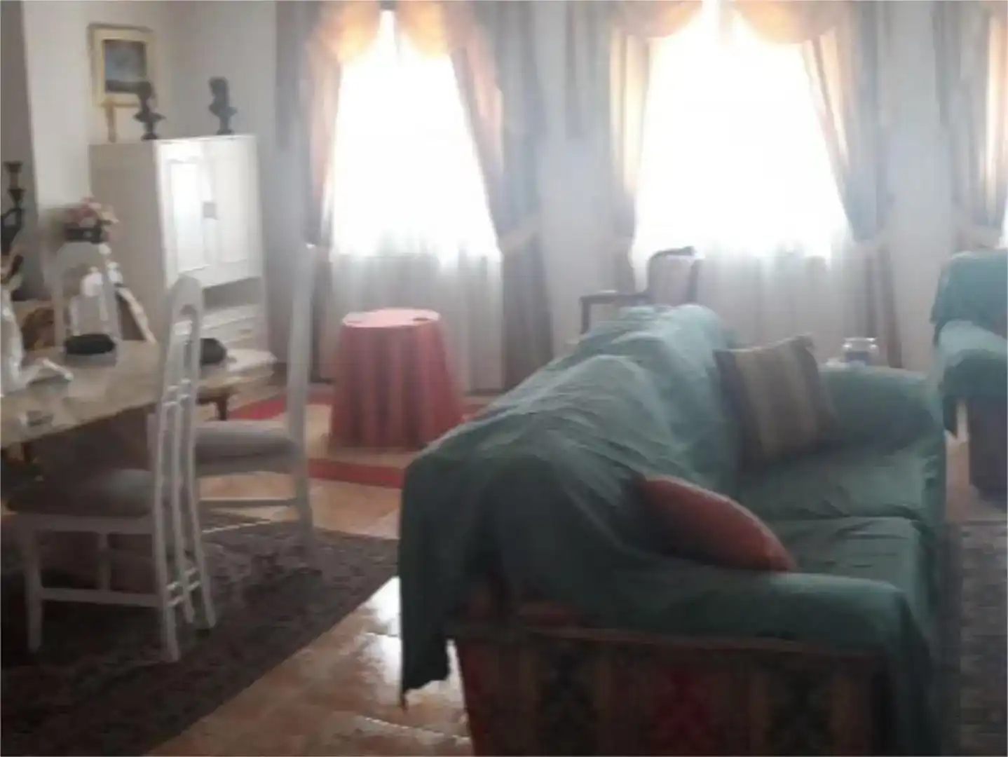 Sala d'estar de Casa adosada en venda en San Pedro
