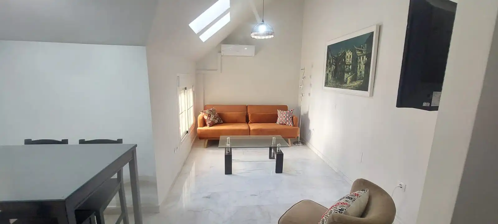 Appartement compact avec ascenseur à louer à Calle Mármoles