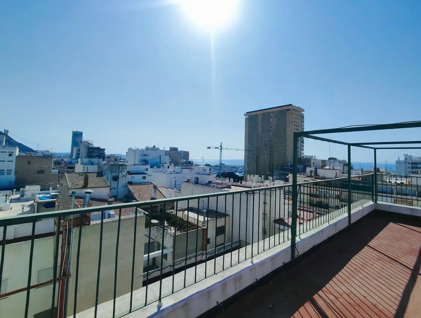 Vista exterior de Pis en venda en Alicante / Alacant amb Aire condicionat i Balcó
