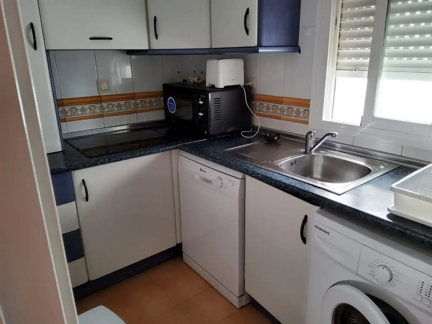 Cocina de Piso de alquiler en Fuengirola con Terraza y Amueblado