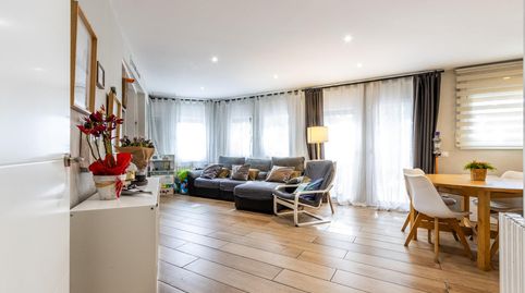 Foto 2 de Casa o chalet en venta en Carrer de la Reina Elionor, Gràcia, Sabadell
