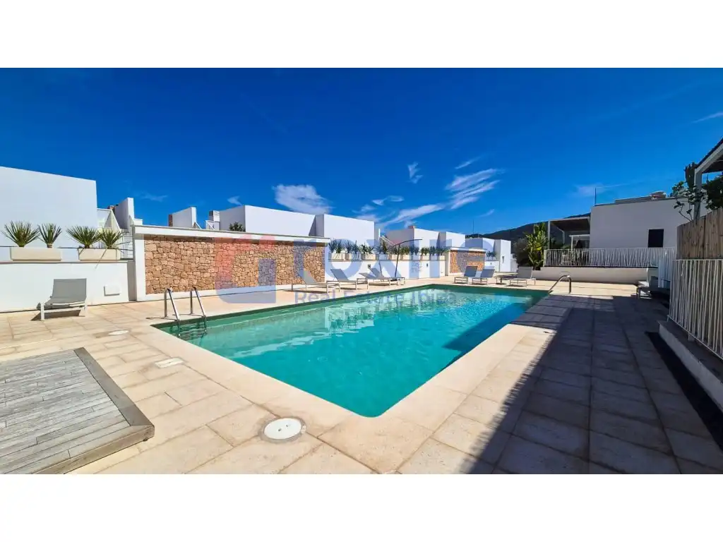 Piscina de Estudio en venta en Sant Josep de sa Talaia con Aire acondicionado, Terraza y Piscina