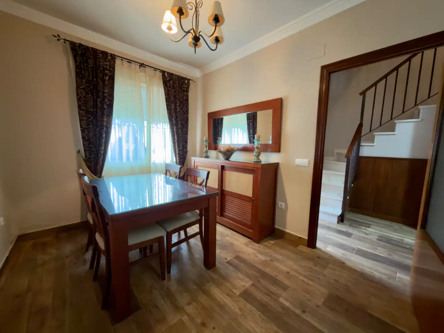 Comedor de Casa adosada en venta en Bornos con Aire acondicionado, Terraza y Amueblado