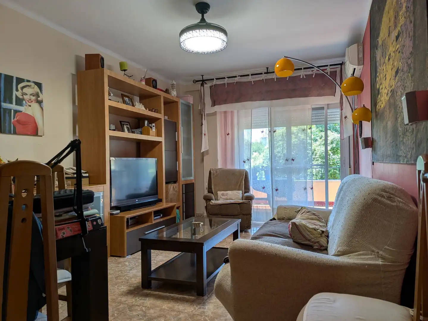 Living room of Flat for sale in Monzón  with Air Conditioner, Heating and Terrace