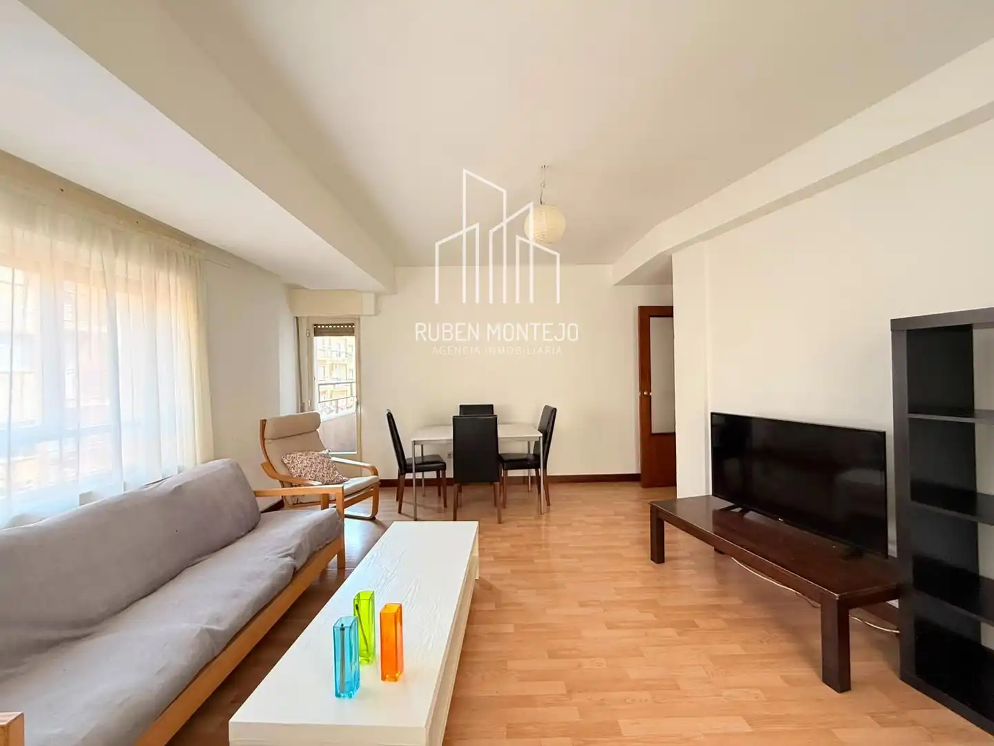 Außenansicht von Wohnung zur Miete in Salamanca mit Heizung, Terrasse und Möbliert