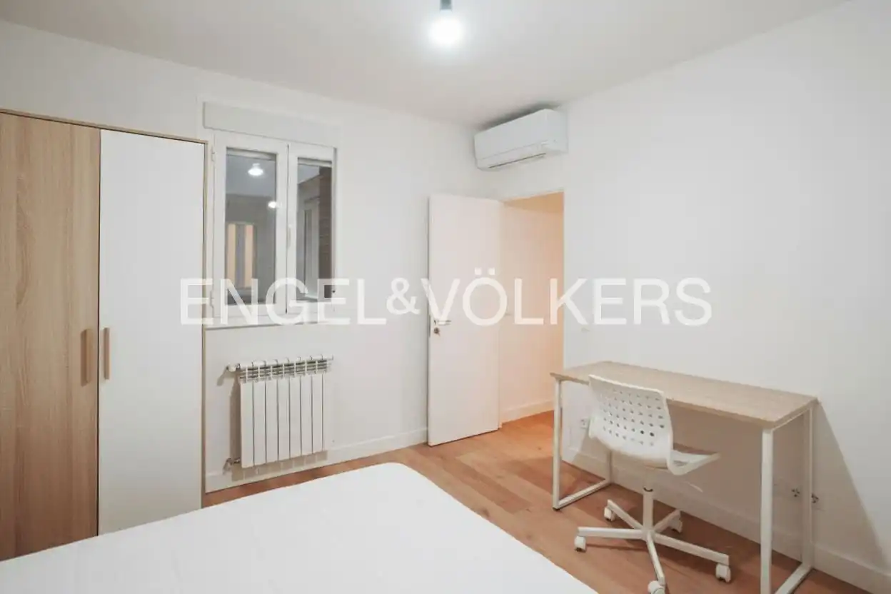 Habitación de Piso en venta en Madrid con Aire acondicionado y Calefacción