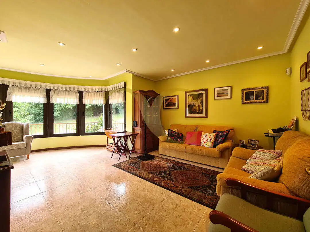 Sala de estar de Casa o chalet en venta en Gijón  con Calefacción, Jardín privado y Terraza