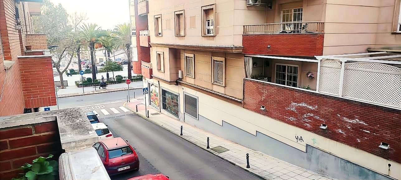 Exterior view of Flat for sale in Linares  with Air Conditioner, Heating and Private garden