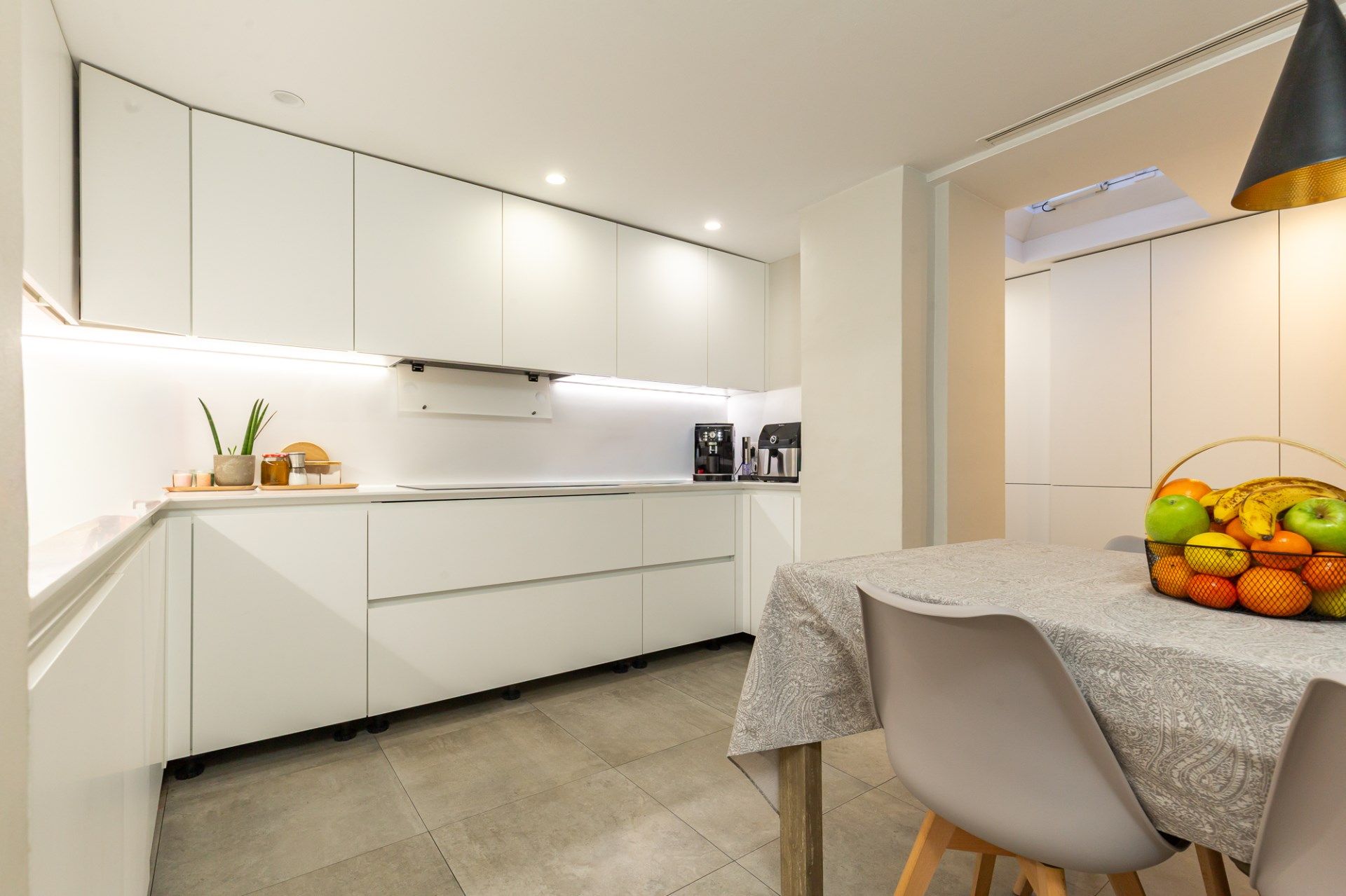 Kitchen of Planta baja for sale in Sant Feliu de Llobregat  with Air Conditioner, Heating and Terrace