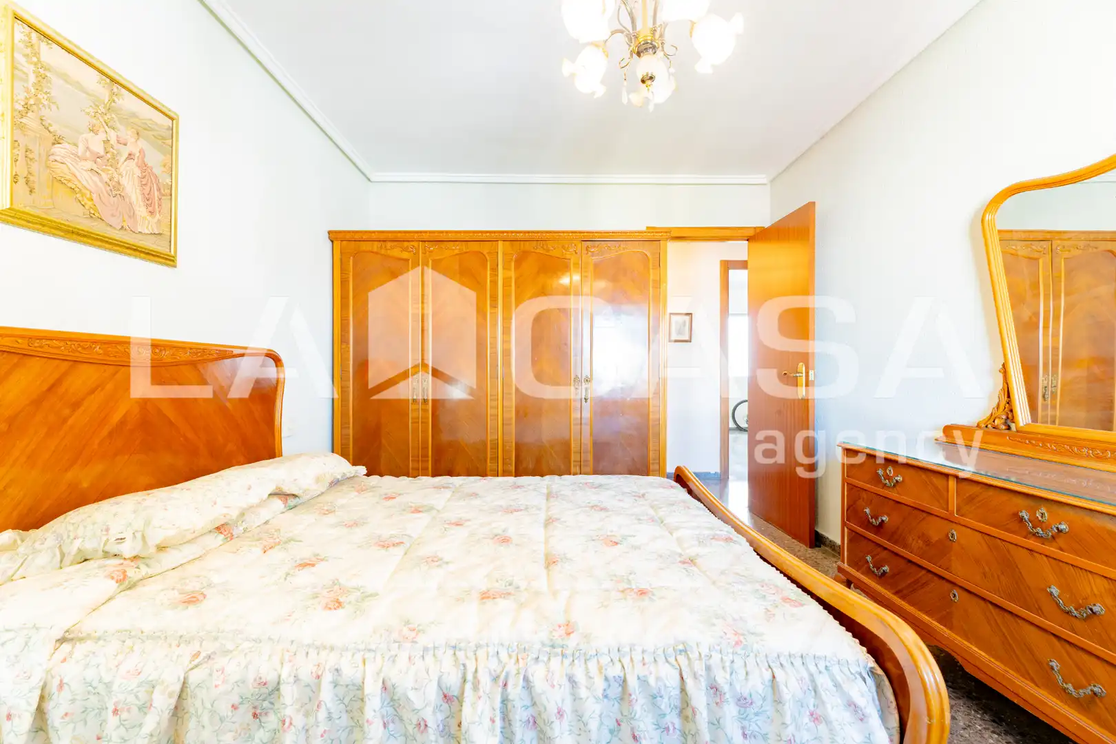 Bedroom of Flat for sale in Valencia  with Air Conditioner and Balcony