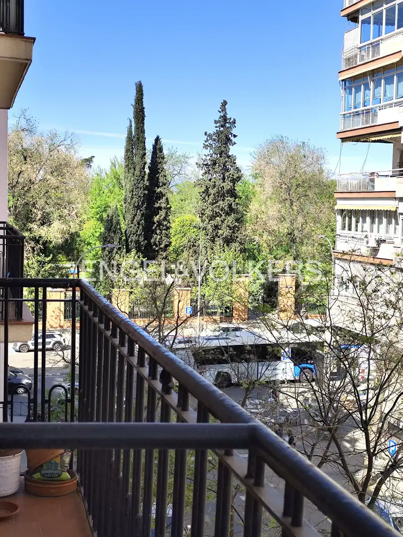 Terrassa de Pis en venda en Madrid amb Aire condicionat, Calefacció i Terrassa
