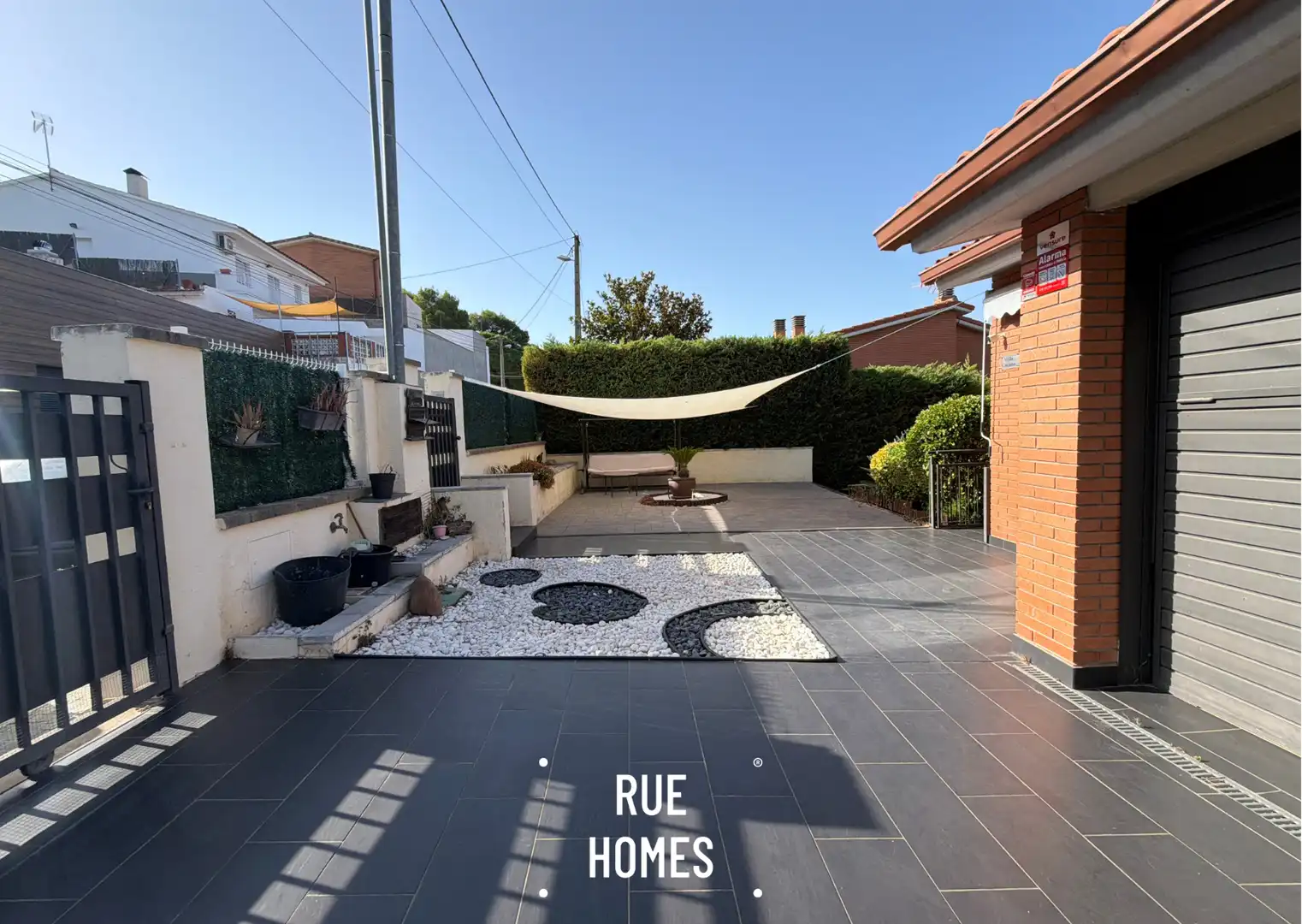 Detached house with terrace for sale in Camí d'Ullastrell 20, imagen 3