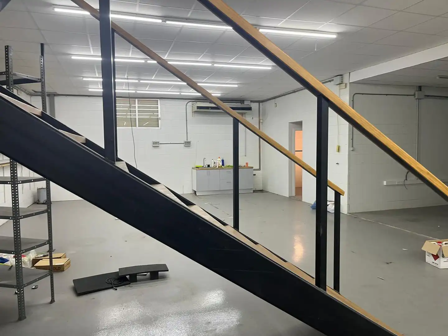 Nave industrial de alquiler en Córdoba con Calefacción y Alarma