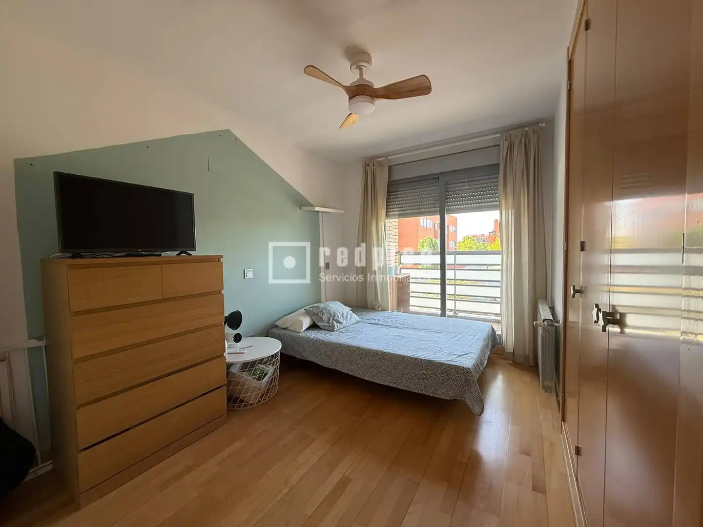 Bedroom of Houses for sale in Paracuellos de Jarama  with Air Conditioner, Heating and Private garden