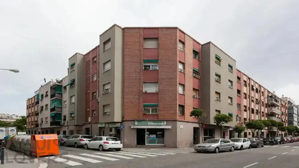 Vista exterior de Piso en venta en El Prat de Llobregat
