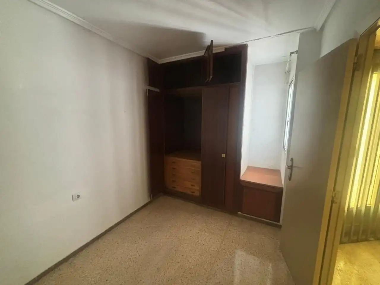 Dormitori de Pis en venda en Rafelbuñol / Rafelbunyol amb Terrassa i Balcó