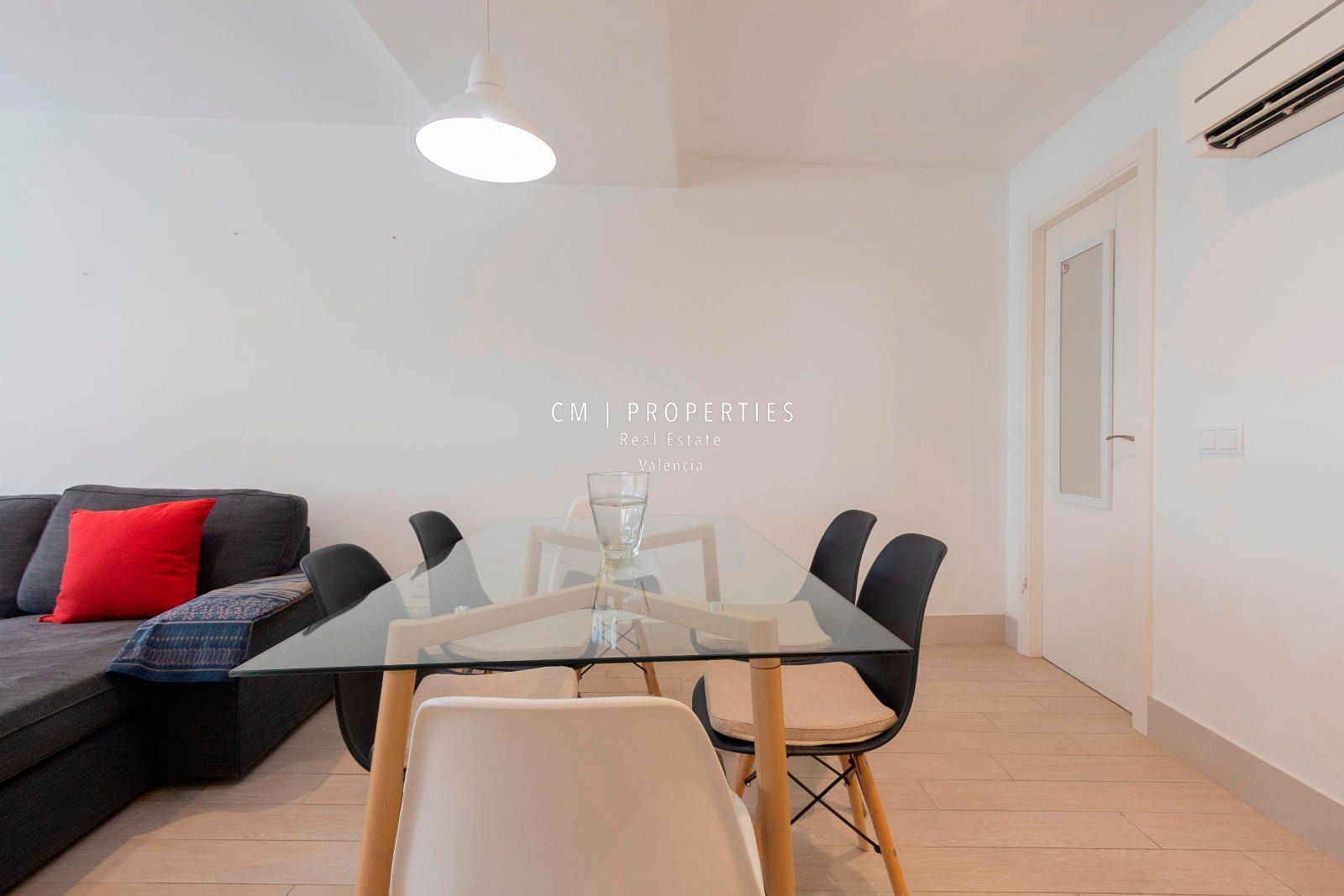 Dining room of Flat to rent in  Valencia Capital  with Air Conditioner, Heating and Furnished