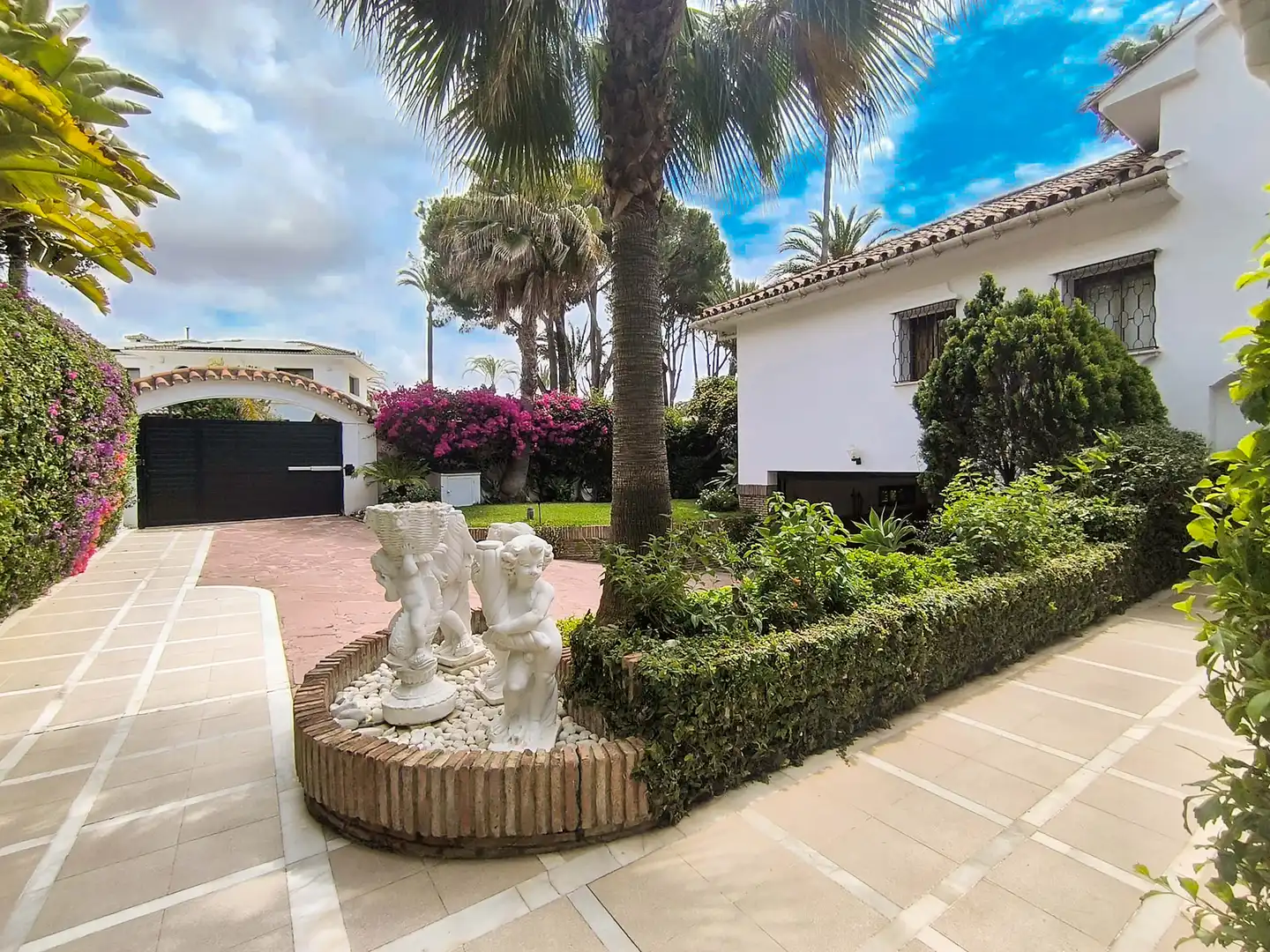Casa con piscina en venta en Río Real - Los Monteros, imagen 57