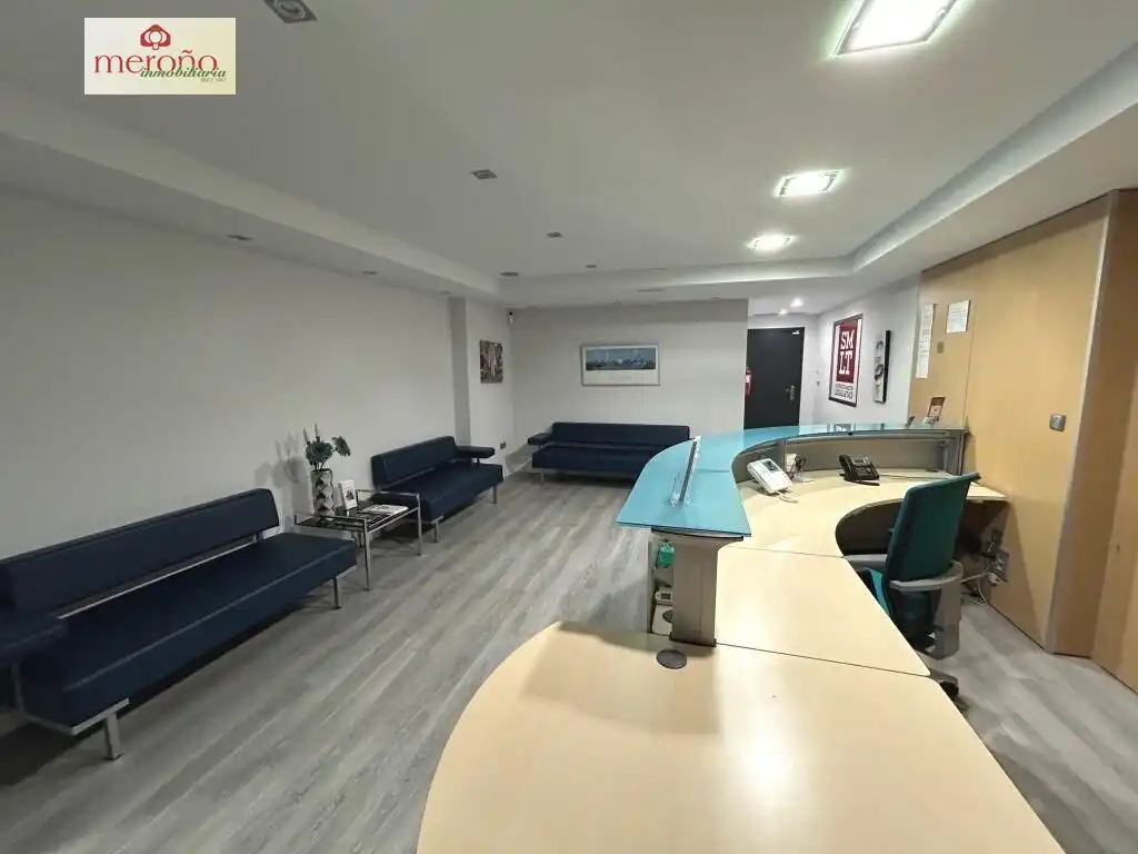 Office space with lift for sale in Elche ciudad
