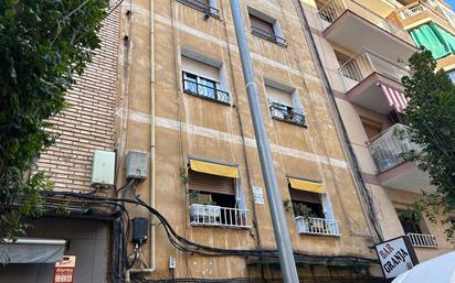 Vista exterior de Pis en venda en L'Hospitalet de Llobregat amb Aire condicionat