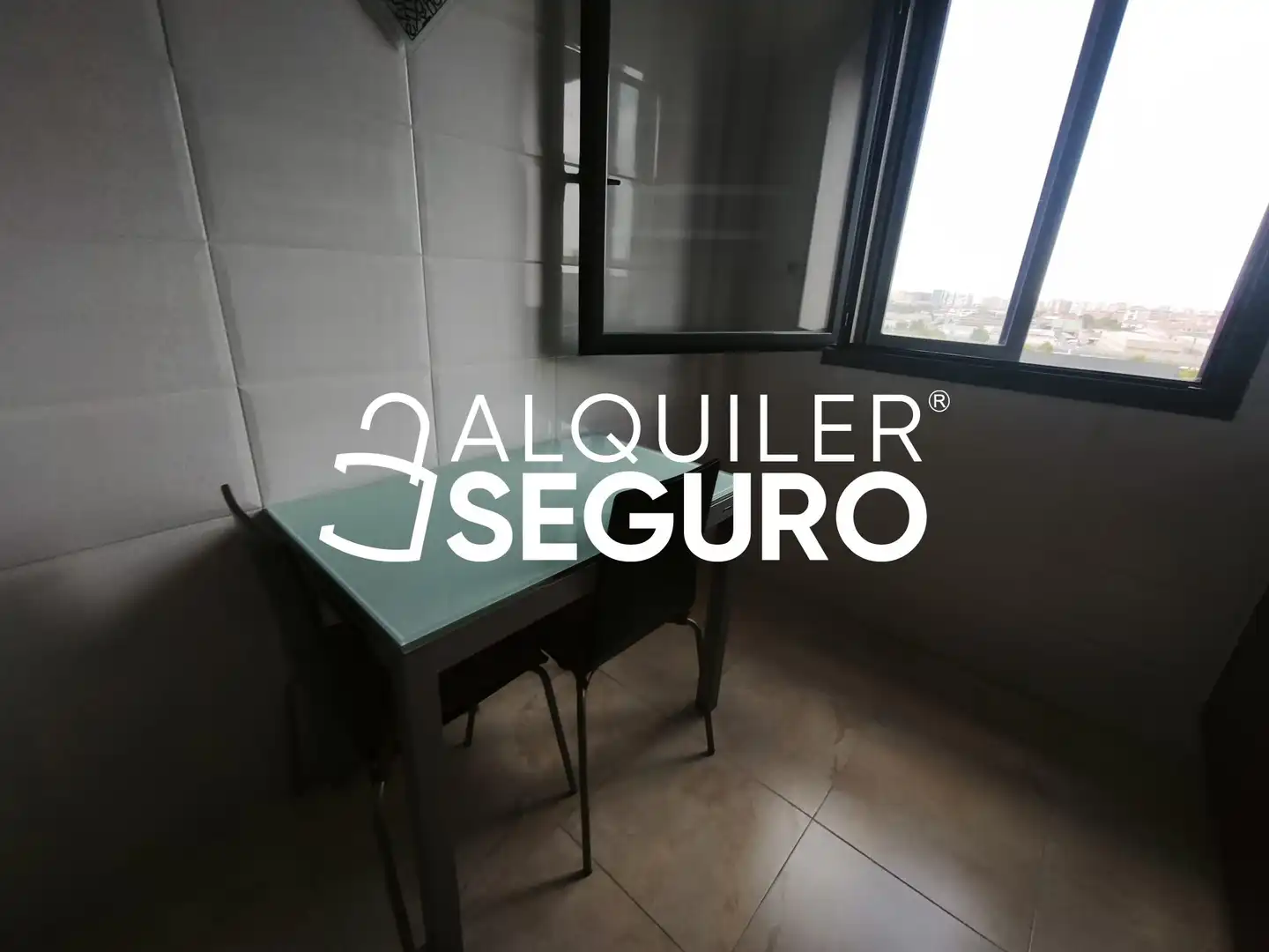 Flat for rent in Zaragoza  with Air Conditioner, Heating and Terrace