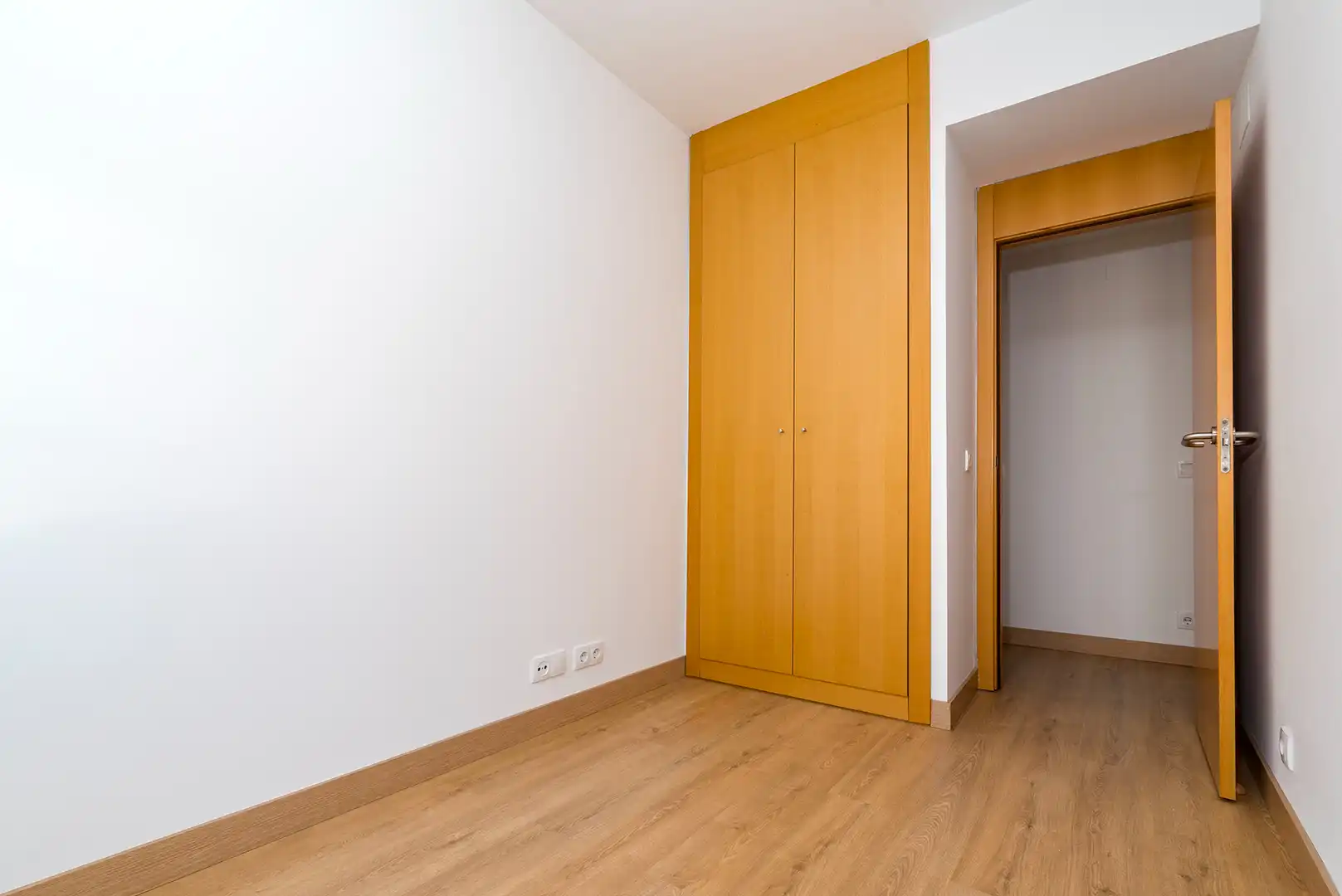 Bedroom of Flat for sale in Madrid  with Storage room and Community pool