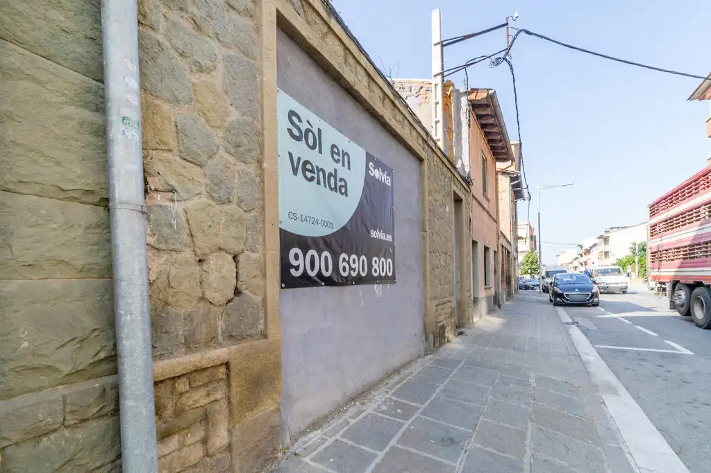 Exterior view of Office for sale in Manlleu
