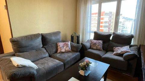 Foto 2 de Piso en venta en Calle Labrostegi