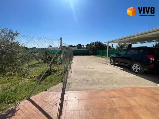 Parking de Finca rústica en venta en La Puebla del Río, Sevilla