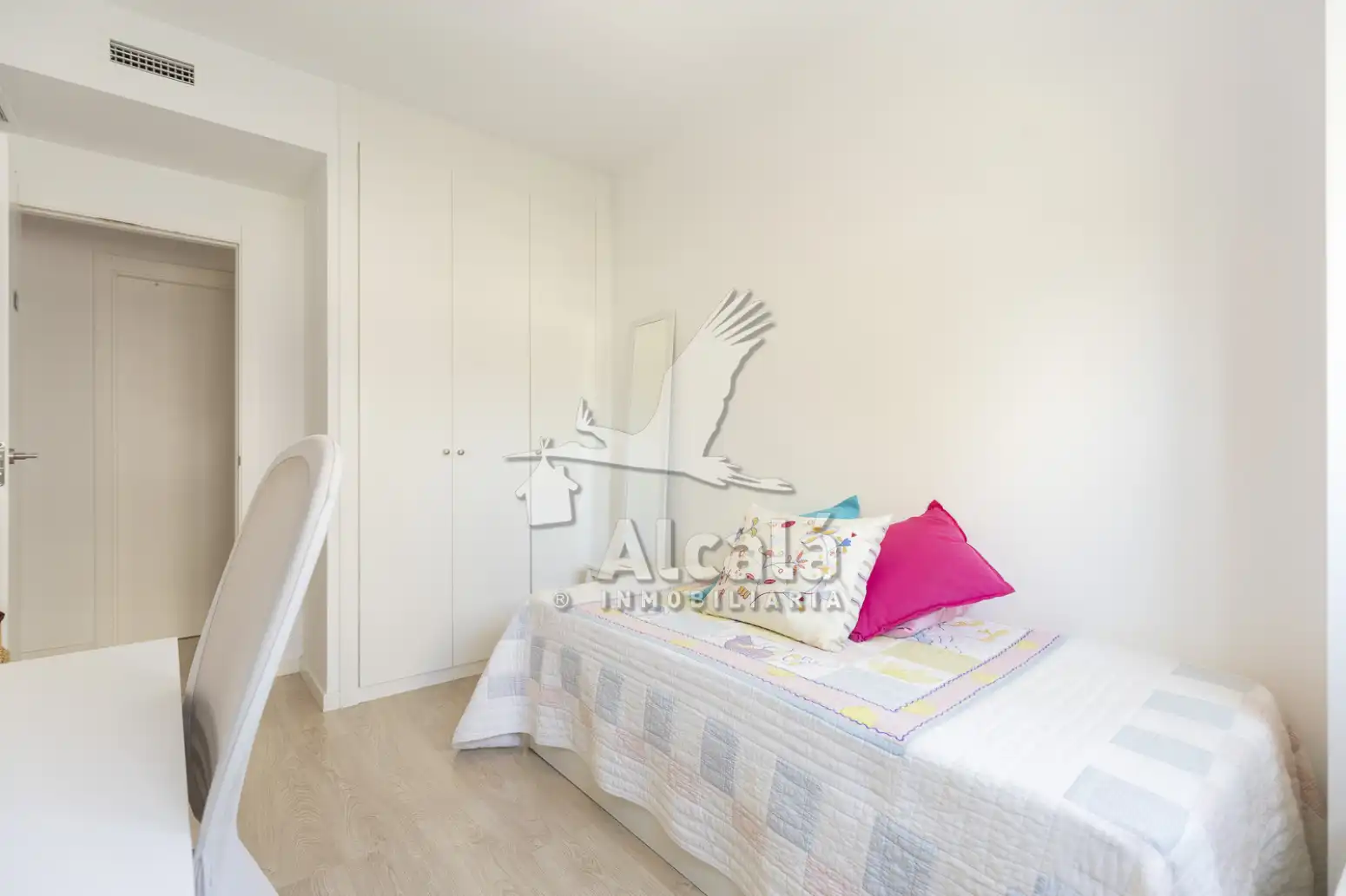 Schlafzimmer von Wohnung zum Verkauf in Alcalá de Henares mit Klimaanlage, Heizung und Terrasse